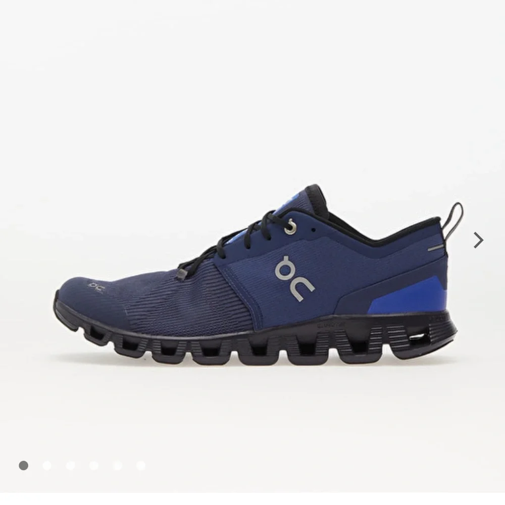 On Running Navy and Black Athletic Shoes - Picture 1 of 5